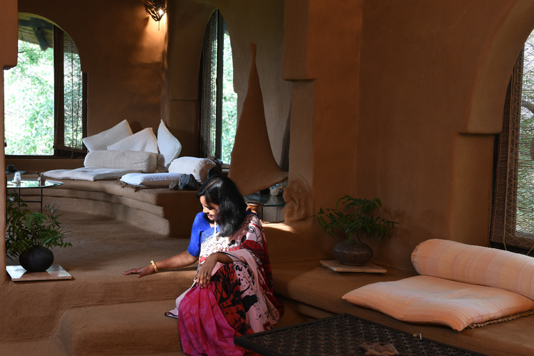 Delhi: Hidden-Gem Nature Oasis & Mudhouse Visit with Lunch