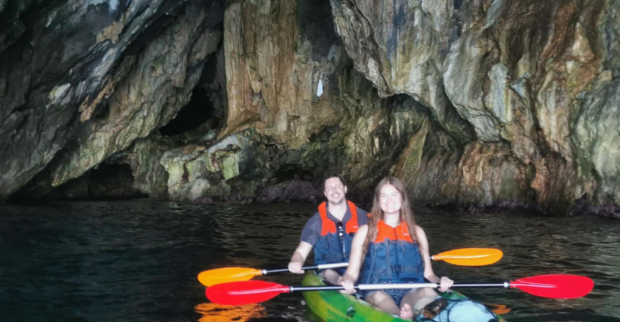 Kajaktour an der Amalfiküste zur Pandora Höhle mit Aperitif - Hizvo