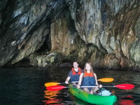 Kajaktour an der Amalfiküste zur Pandora Höhle mit Aperitif - Hizvo