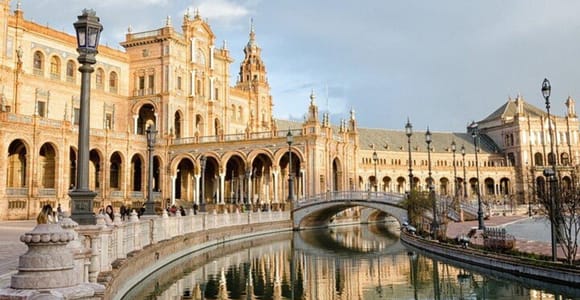 Seville: Must-See Attractions Walking Tour