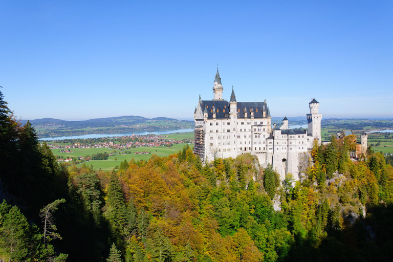 Munich: Neuschwanstein, Linderhof Group or Private Tour Group Tour(With Neuschwanstein Castle Ticket Included)
