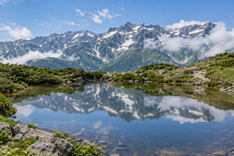 From Tokyo: Hakuba Happo Pond Summer Trek & Onsen