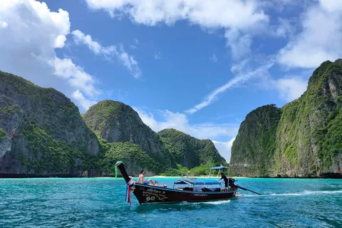 Îles Phi Phi : Excursion privée de 6 heures en bateau à longue queue