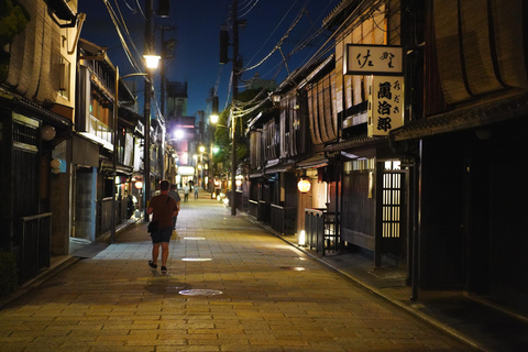 Dinner with Maiko in Traditional Kyoto Style Restaurant Tour