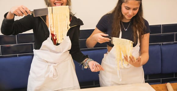 Rome: Pasta and Tiramisu Cooking Class with Prosecco