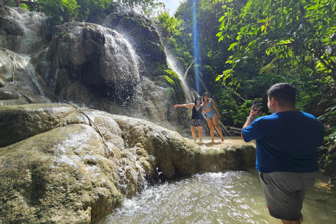 Chiangmai : Cascada pegajosa &amp; Tierra de ángeles &amp; Wat ban den.