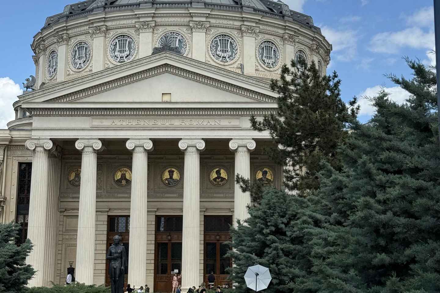 Bucharest: Romanian Athenaeum Guided Tour