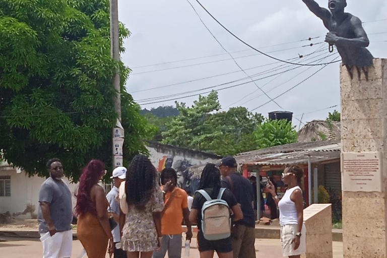 Cartagena: Palenque´s tur, dansuppvisning, lunch, upphämtning inkl.Kulturell rundtur i Palenque.