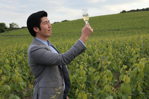 Paris: Champagne & Reims Day Trip with 3 Tastings