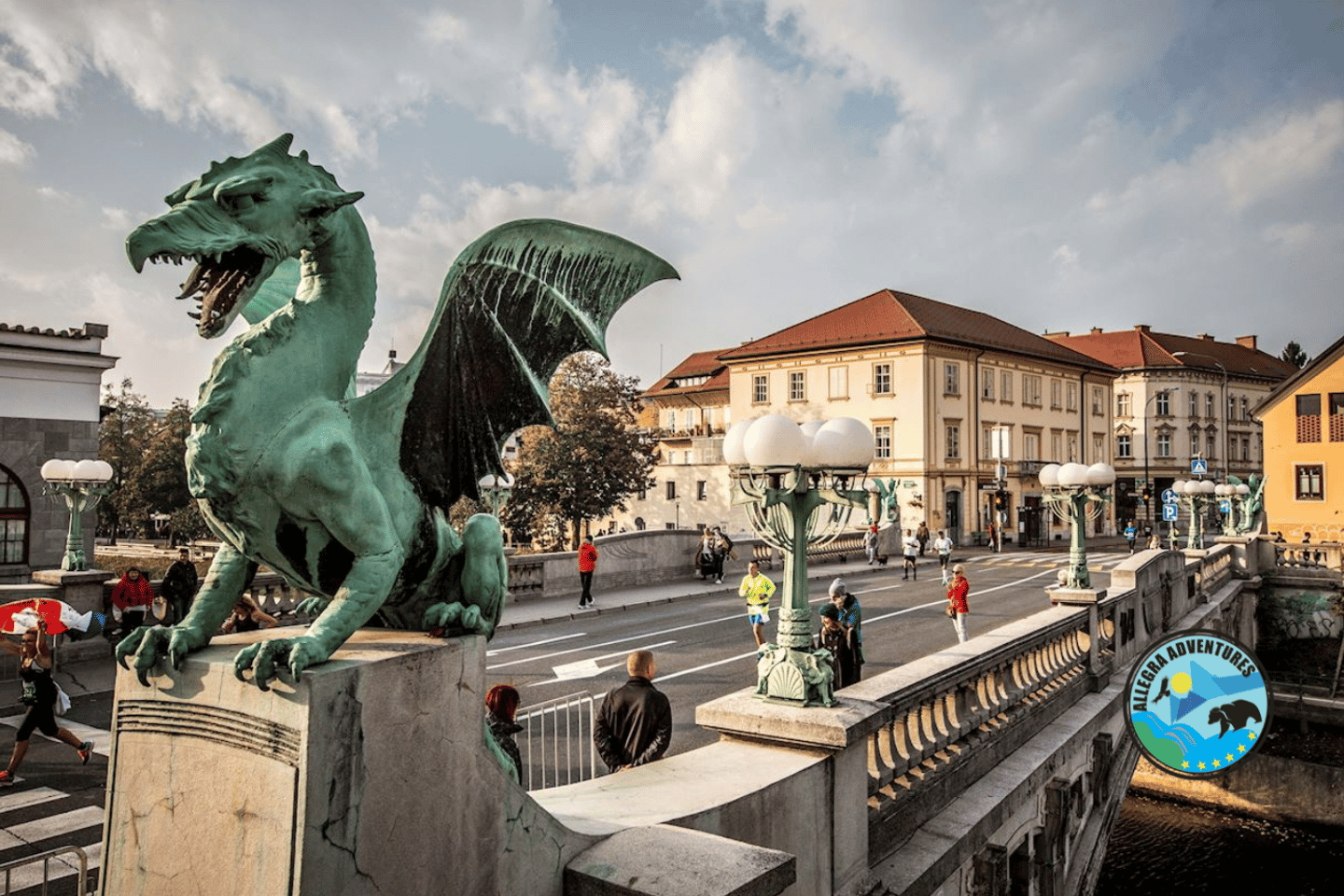 Zagreb: Postojna Cave, Predjama Castle & Ljubljana in a Day