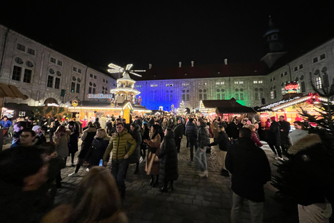 Christmas Oldtown Tour with Mulled Wine & experienced Guide