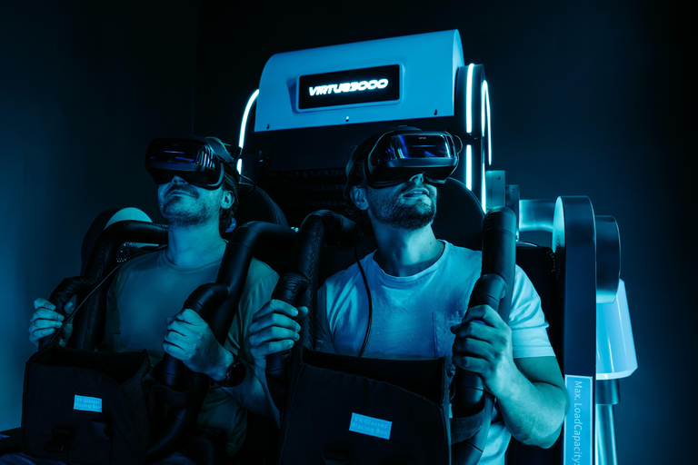 Leuven: Ultimate VR Simulator Experience – 3 Games + Drink