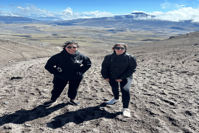 Cotopaxi Volcano and Papallacta Hot Springs - In a One DayLimpiopungo Lagoon &amp; Hot Springs