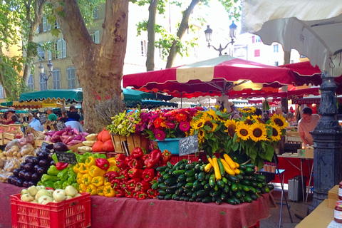 Journée en Provence, Saint-Tropez Village de Grimaud Dégustation de vinsvisite partagée : Saint Tropez, village de Grimaud, dégustation de vins.