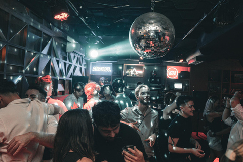 Tirana: Pub Crawl with 1 hour of Unlimited Drinks