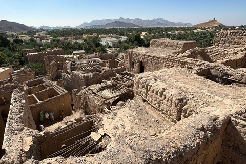 Desde Mascate: Recorrido de 5 días por la ciudad, los wadis y el desiertoCiudad, Wadis y Desierto