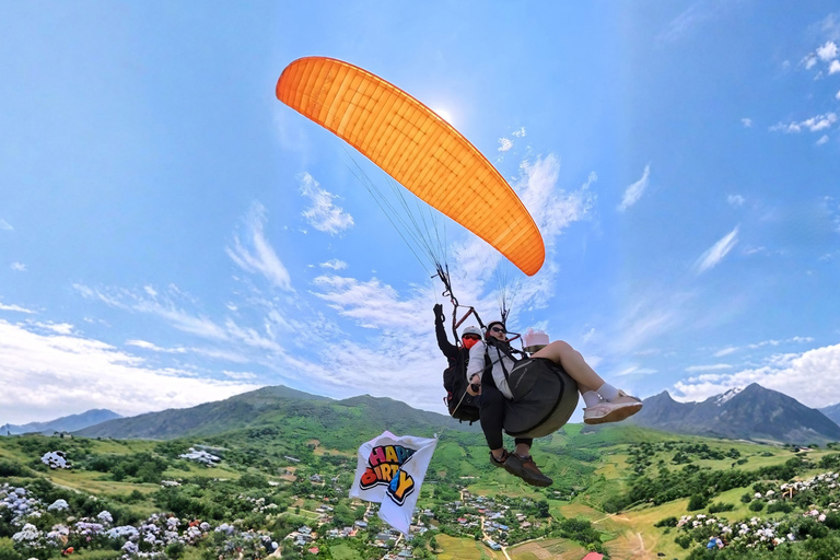 Fly Hanoi: Paragliding with Top Pilots & Roundtrip Transfer Standard Package: Flight with self-transportation