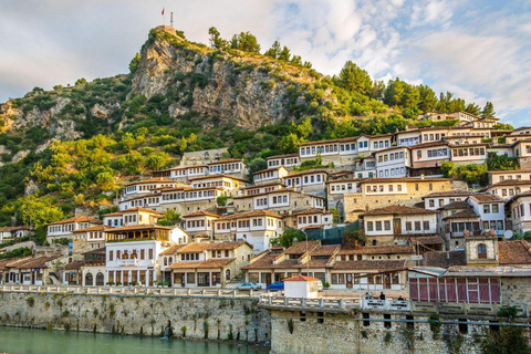 Découvrez la ville intemporelle de Berat, classée au patrimoine mondial de l&#039;UNESCO.