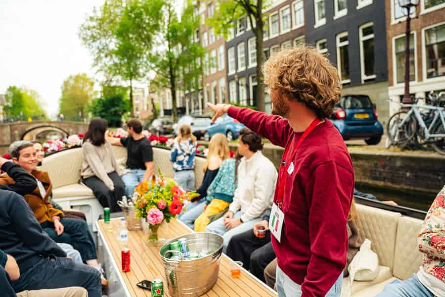 Amsterdam: Italienische Grachtenfahrt mit ortskundigem Guide. Foto: GetYourGuide Amsterdam: Italienische Grachtenfahrt mit ortskundigem Guide. Foto: GetYourGuide