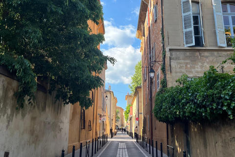 Aix-en-Provence: Between History and City Charm (Walking tour) Aix-en-Provence: between history and the charm of the city.