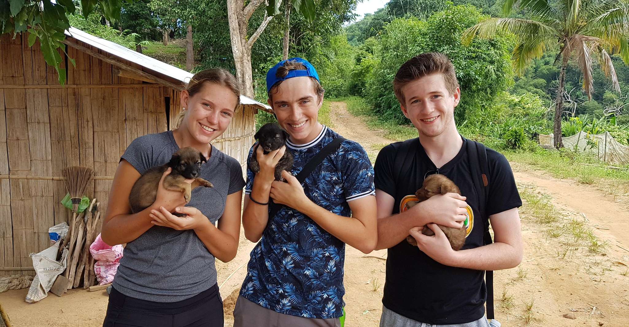Chiang Rai Jungle Adventure Guía de día completo y almuerzo de bambú - Housity