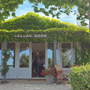 Launceston: East Tamar Valley Private Wine Tour with Lunch