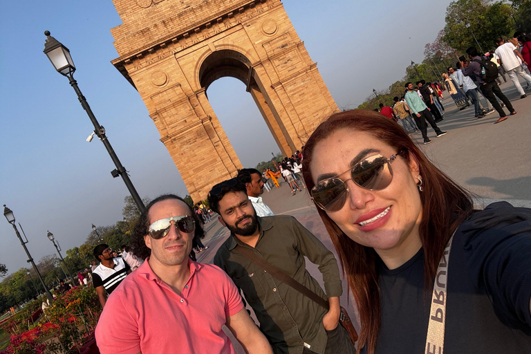 Delhi: Private Tagestour oder Halbtagestour durch Alt- und Neu-DelhiHalbtägige Tour durch das alte Delhi