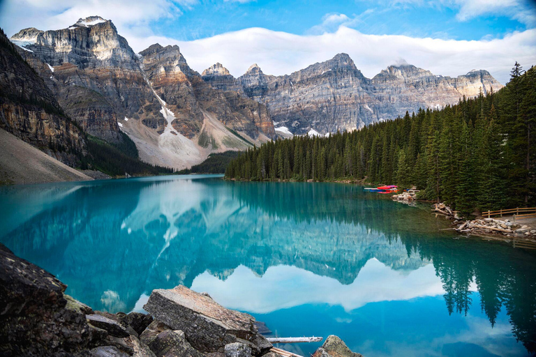 Lake Louise,Moraine Lake,Yoho NP,Johnston Canyon & BanffTour Departure from Banff