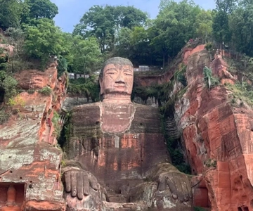 Leshan Giant Buddha Tour: Discover Ancient Stone Masterpiece