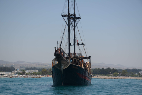 Paphos: Piratenschip Cruise op Jolly Roger