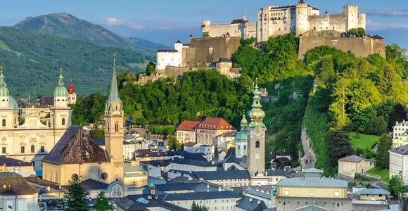 Salzburg: 4-Day with Dachstein Glacier & Lake Konigsee Tour