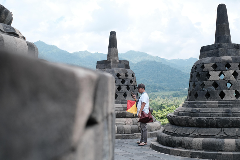 Yogyakarta: Borobudur Yard and Prambanan Temple Tour Guided Tour with Prawirotaman Area Meeting Point No Tickets