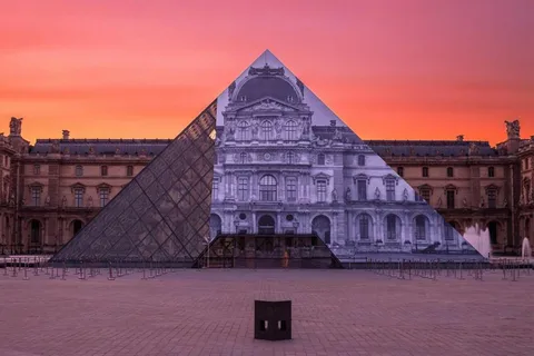 Visita guiada sin hacer cola al Museo del Louvre con un artista