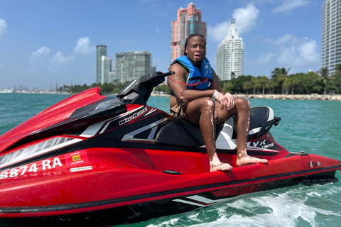 Miami: Aventura en moto acuática con paseo en barco de cortesía