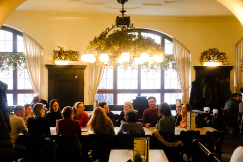 ميونيخ: جولة بيرة وحانة مع تذوقجولة تذوق البيرة والطعام البافاري في ميونيخ