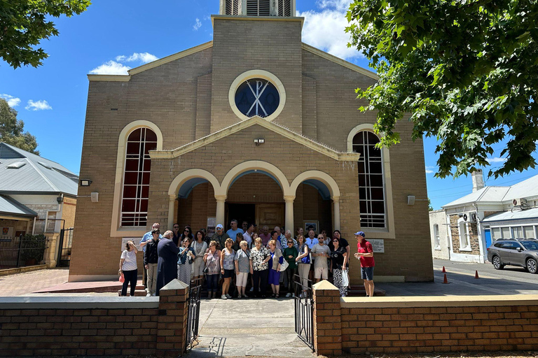Adelaide: Mezza giornata di visite alla città, al monte Lofty e a HahndorfAdelaide: tour di mezza giornata tra le attrazioni della città, il monte Lofty e Hahndorf