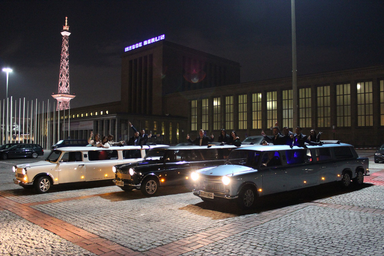 Berlín: recorrido en automóvil en una limusina TrabantRecorrido de 2 horas por Berlín en una limusina Trabant