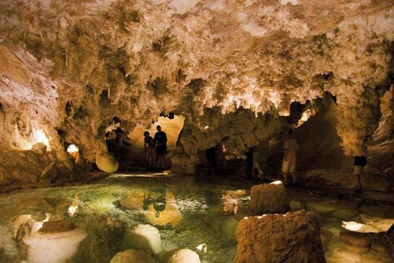 Altos de Chavón and Caves of Wonders Tour from Santo Domingo