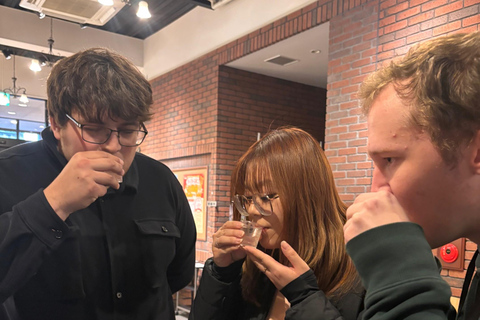 Kyoto: Fushimi Sake Tour with Brewery Visit & Tastings