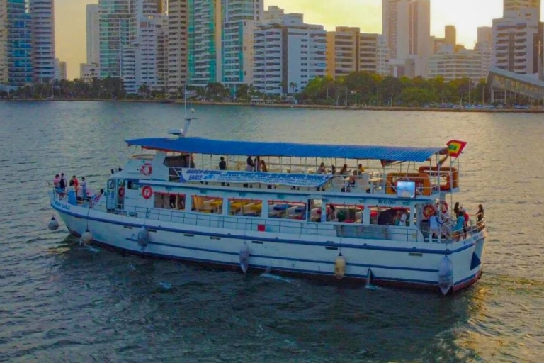 Cartagena de Indias : Croisière au coucher du soleil Open Bar avec spectacle de danse