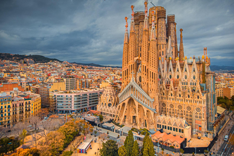 De Salou: Mosteiro de Montserrat e 4 horas em Barcelona.