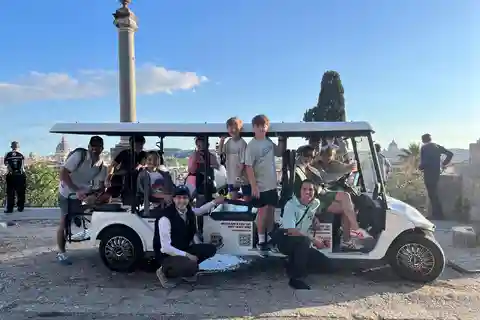 Esperienza di Roma Tour privato e di gruppo in Golf Cart di 1,5 ore