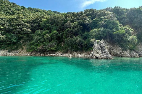 Group Boat Tour From Saranda to Krorez.Free Drink & Umbrella Group Boat Tour From Saranda to Krorez. Free Drink &Umbrella