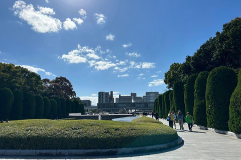 Depuis Osaka ou Kyoto : Excursion d&#039;une journée à Hiroshima et Miyajima