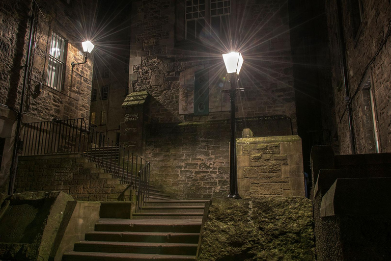 Edinburgh: Ghosts, Mysteries, and Witches Tour