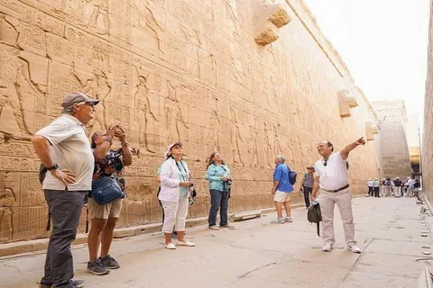 Luxor: 3-Day Nile Cruise to Aswan with Hot Air Balloon
