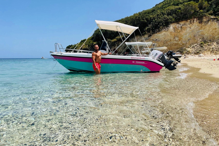 Location de bateau sans permis pour l'île de la Tortue et les grottes de KeriLaganas : 4 heures de location de bateau privé, parc marin et grottes de Keri