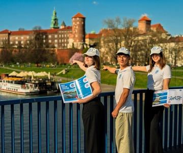 Krakow: Vistula River Sightseeing Cruise with Audio Guide