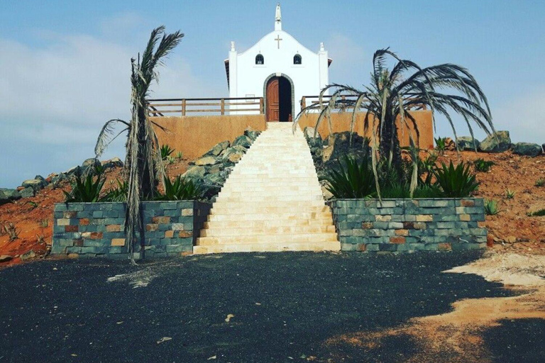 Wrak statku, kaplica Fatimska, pustynia Viana i ceramika Rabil