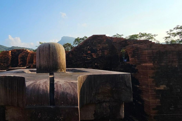 Da Hoi An: Tour guidato del Santuario di My Son e delle Montagne di Marmo